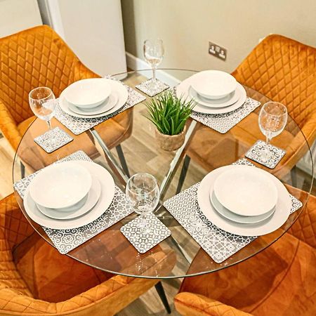 Campbell Park Apartment - City Centre - Free Parking, Balcony, Super-Fast Wifi And Smart Tv With Netflix By Yoko Property Milton Keynes Exterior photo